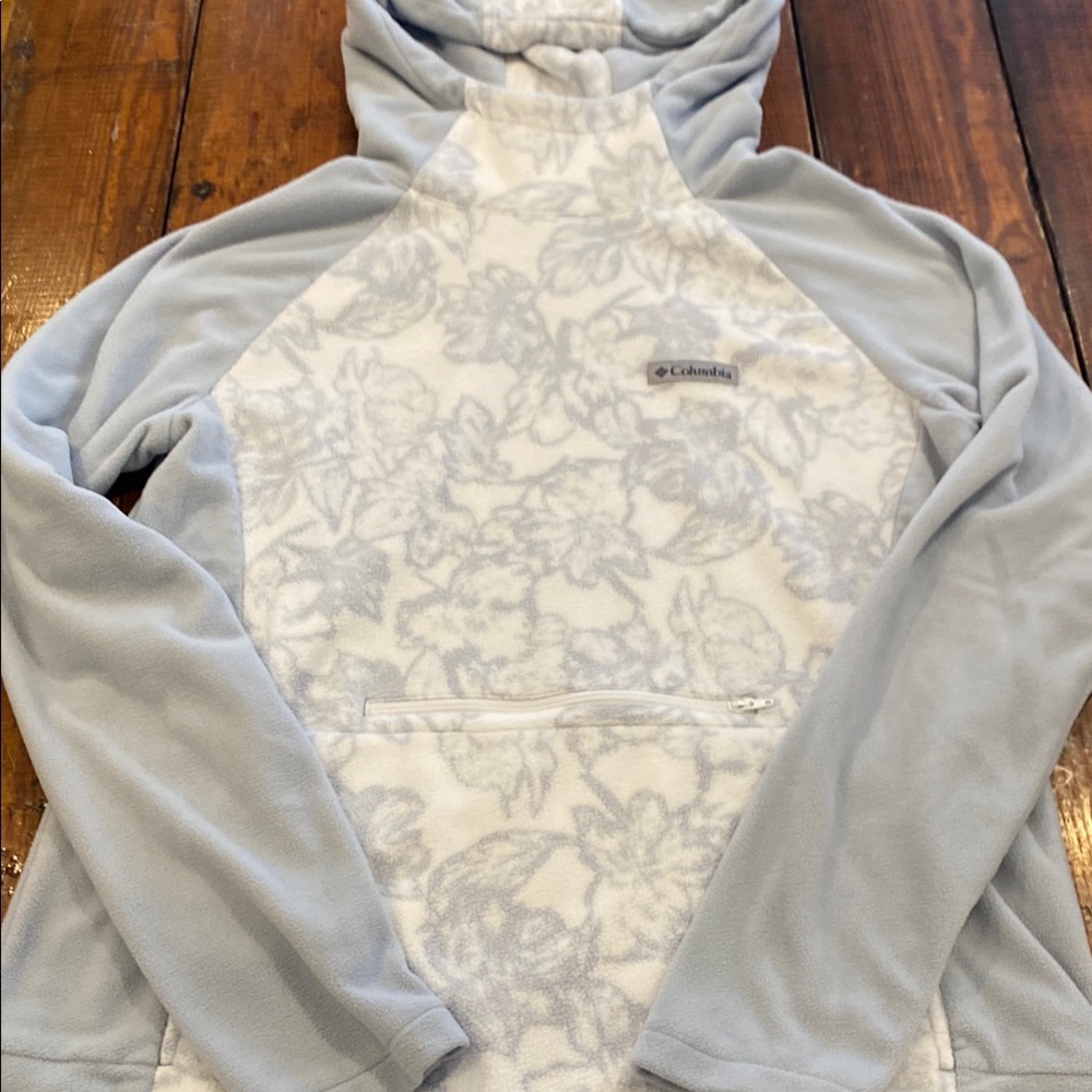 Columbia women’s size L fleece pullover